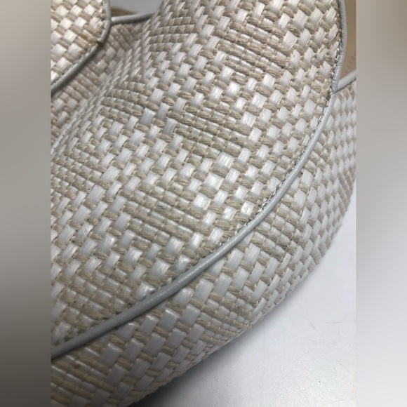 Marc Fisher Size 7.5 Medium Beige/White Woven Pointed-Toe Flats/Mules.Preowned. - Picture 8 of 8